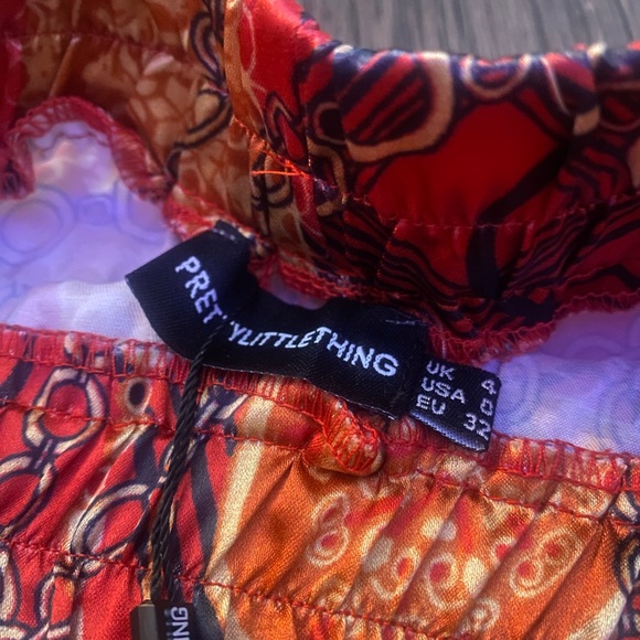 PLT - Red & Gold Satin Chain Print Floaty Shorts - XS/0 - NWT - Picture 9 of 10